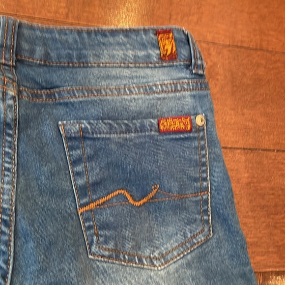 7 for all mankind Jean Shorts - Picture 5 of 8
